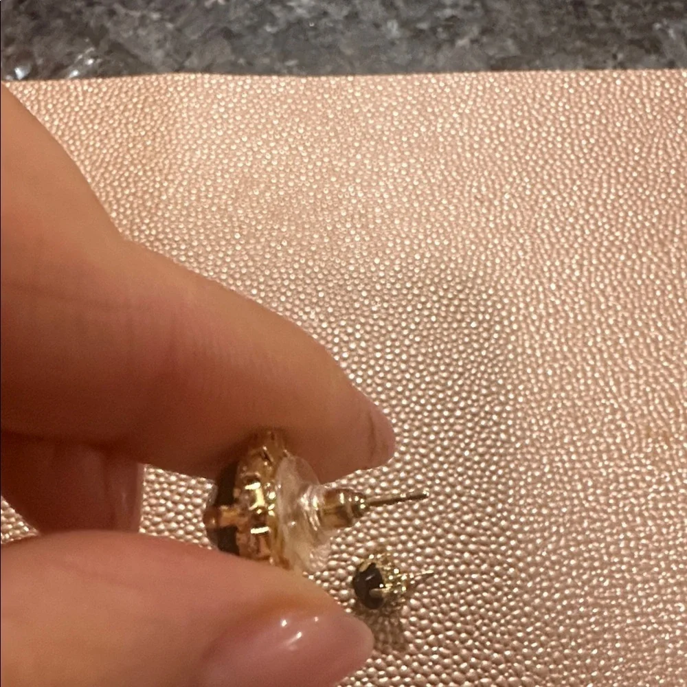 Elegant Black and Gold Jewelry Set